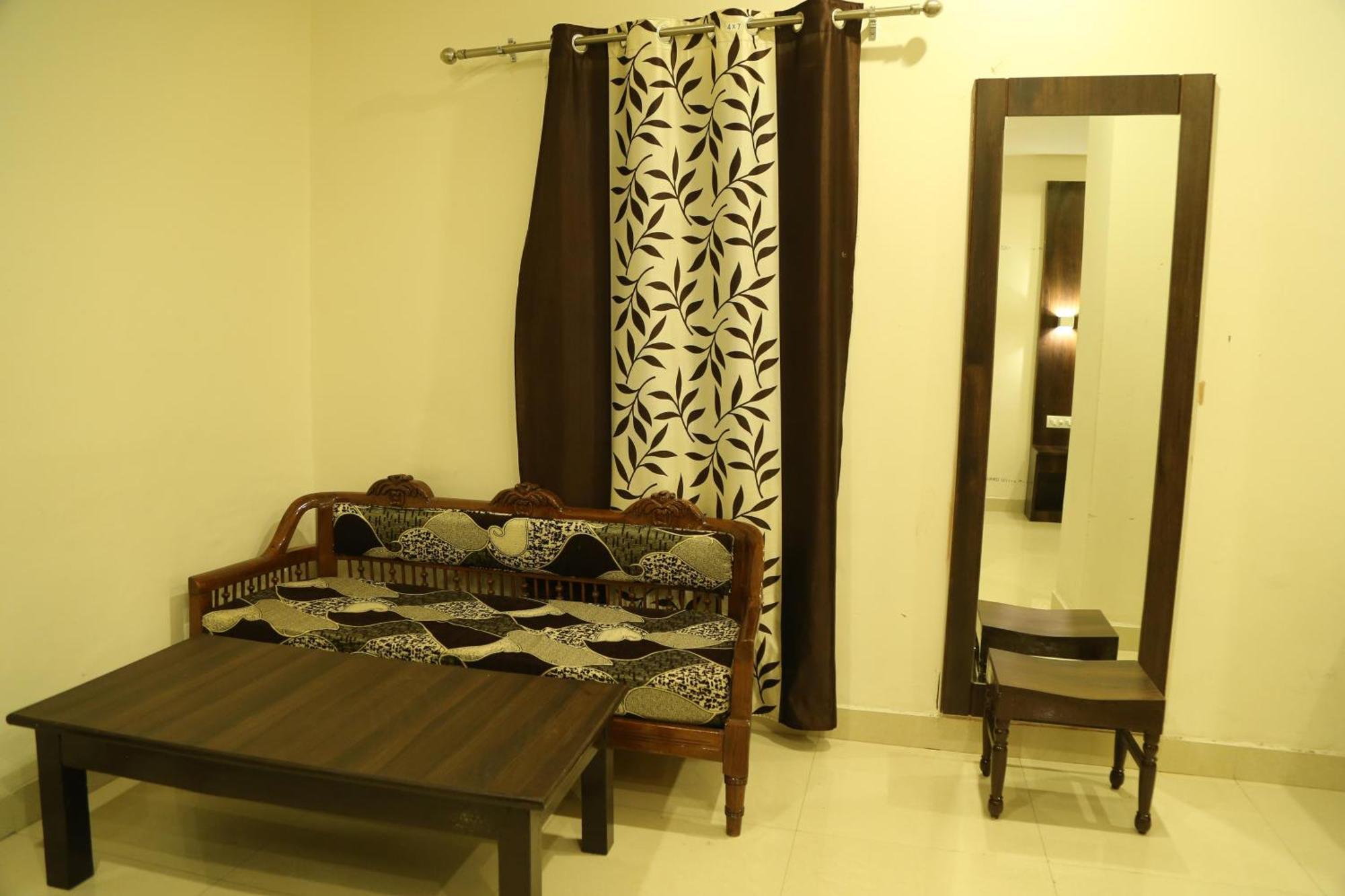 Hotel Krishna Palace Udaipur Buitenkant foto