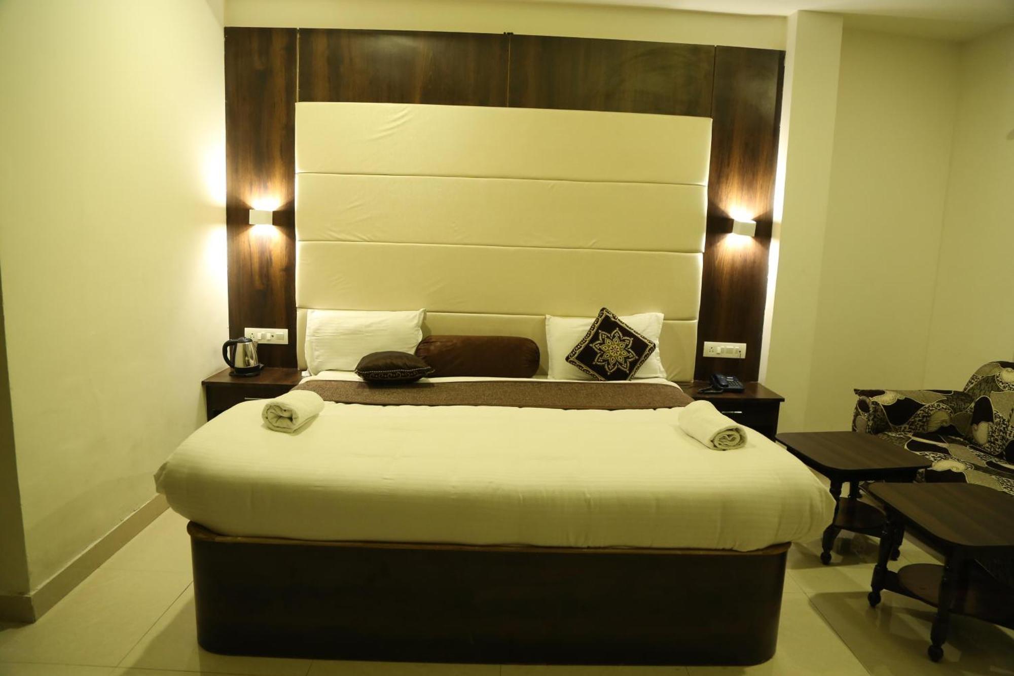Hotel Krishna Palace Udaipur Buitenkant foto