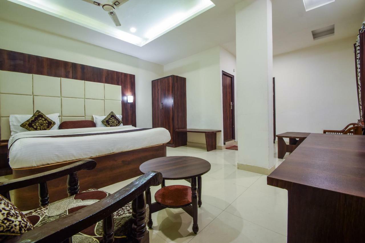 Hotel Krishna Palace Udaipur Buitenkant foto