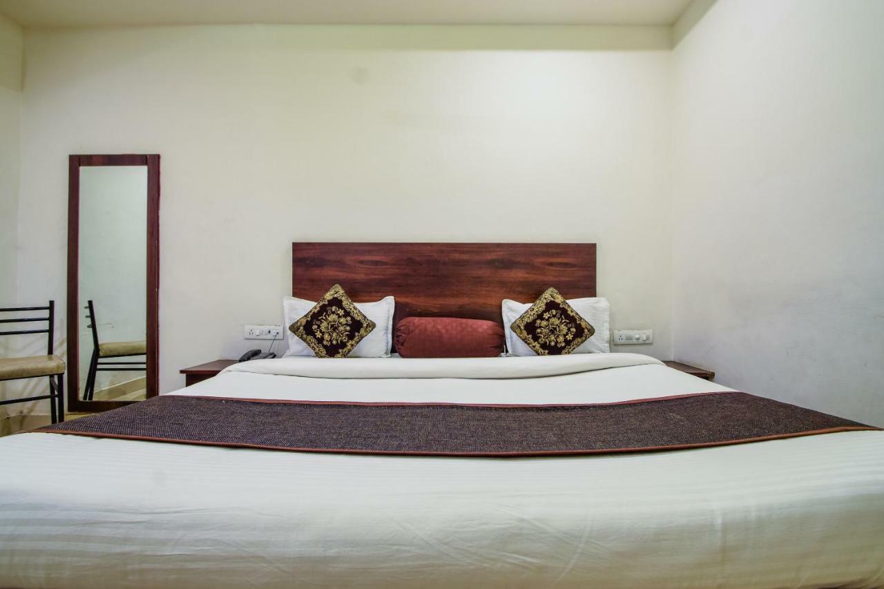 Hotel Krishna Palace Udaipur Buitenkant foto