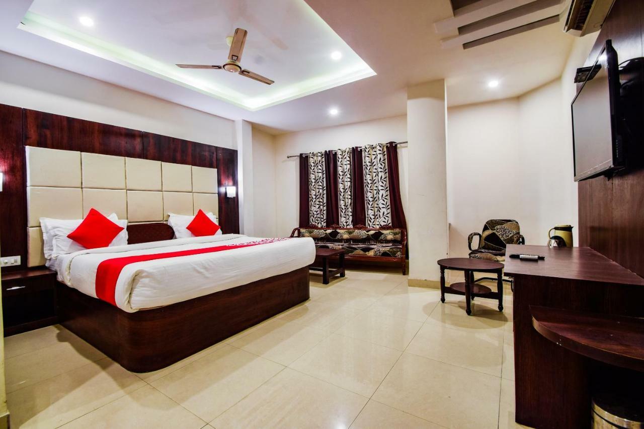 Hotel Krishna Palace Udaipur Buitenkant foto